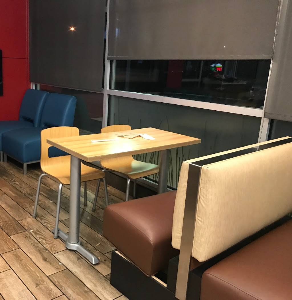 Wendys | restaurant | 13826 Landstar Blvd, Orlando, FL 32824, USA | 4078567848 OR +1 407-856-7848