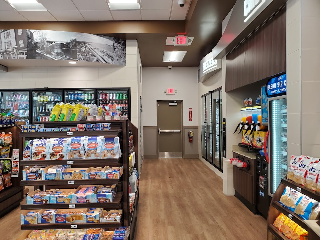 Dash In | restaurant | 414 Main St, Wilmington, DE 19804, USA | 3022742126 OR +1 302-274-2126