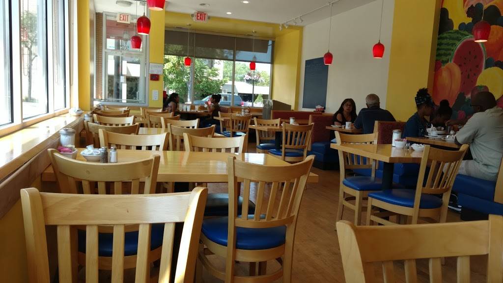 Alexanders Breakfast & Lunch | restaurant | 5025 Oakton St, Skokie, IL 60077, USA | 2242517492 OR +1 224-251-7492