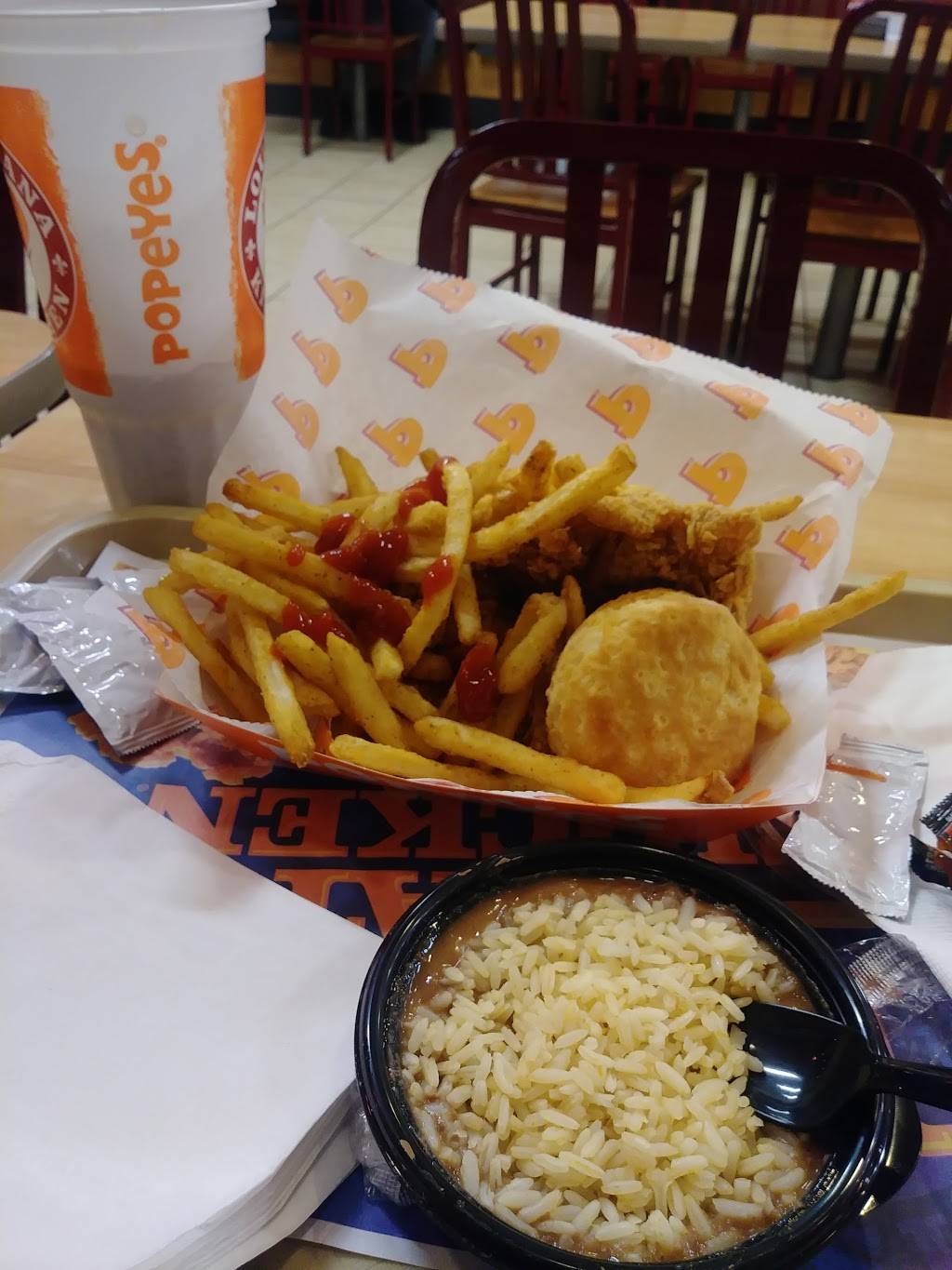 Popeyes Louisiana Kitchen | restaurant | 7711 Annapolis Rd, Lanham, MD 20706, USA | 3014592228 OR +1 301-459-2228