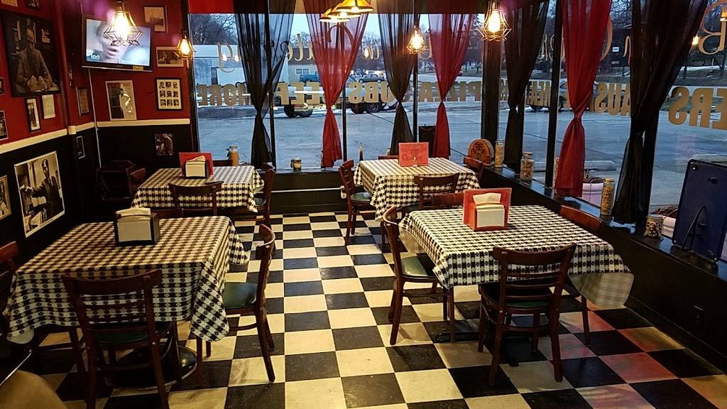 Godfathers Eatery | restaurant | 301 S State St, Lockport, IL 60441, USA | 8155244615 OR +1 815-524-4615