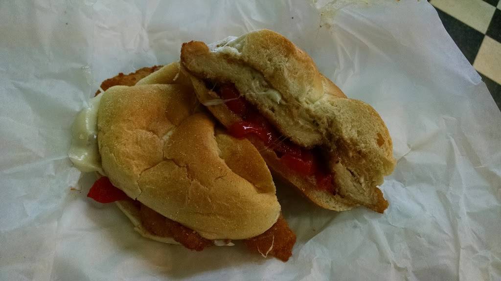 Edwins Deli | restaurant | 1921 Commerce St, Yorktown Heights, NY 10598, USA | 9144553663 OR +1 914-455-3663