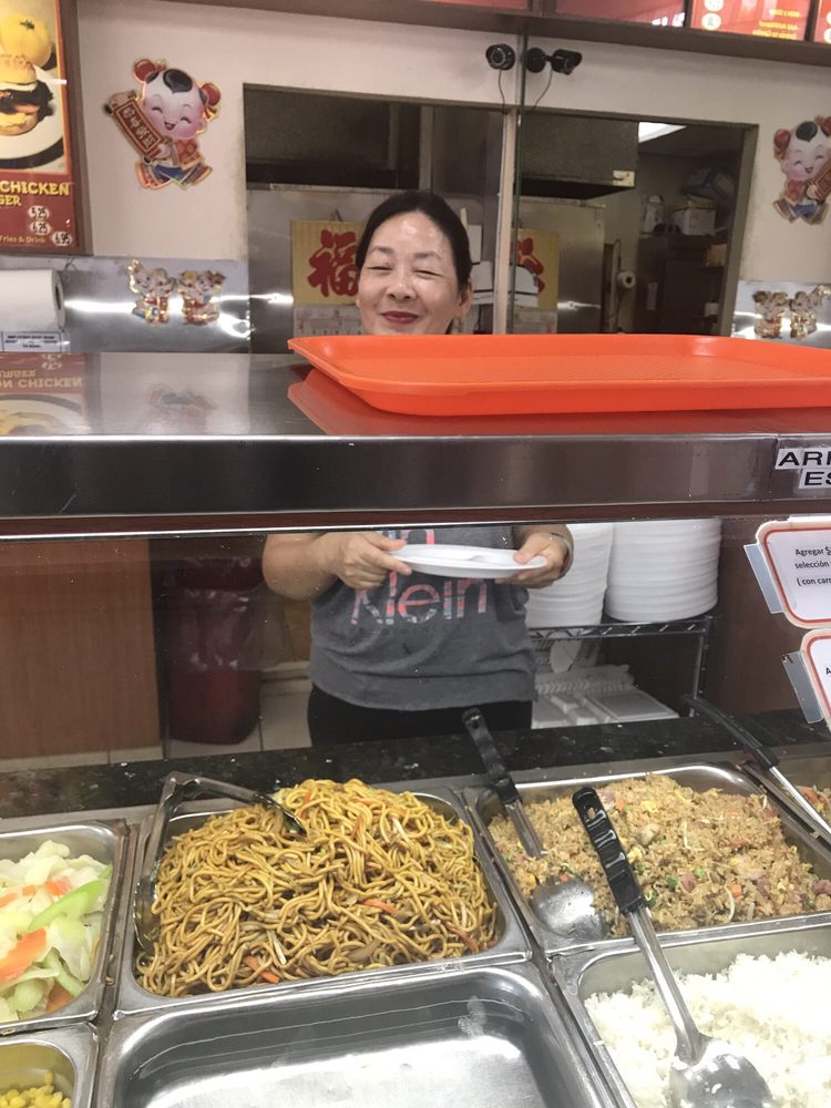 Magic Grill | restaurant | 7795 W Flagler St #67 & #68, Miami, FL 33144, USA | 3052664188 OR +1 305-266-4188