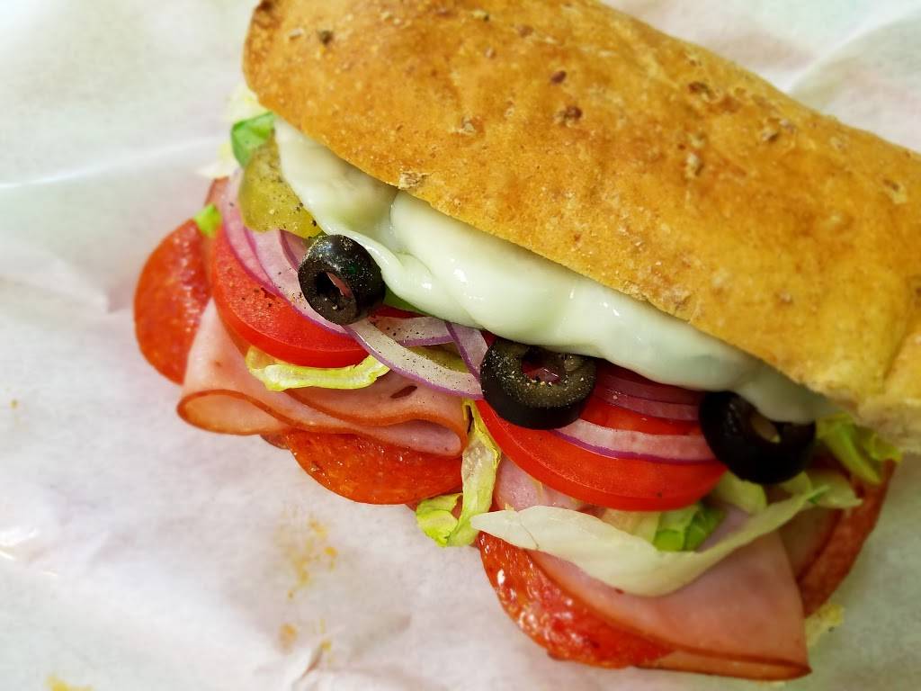 Sarduccis Specialty Subs | restaurant | 955 6th St South, Kirkland, WA 98033, USA | 4258278253 OR +1 425-827-8253