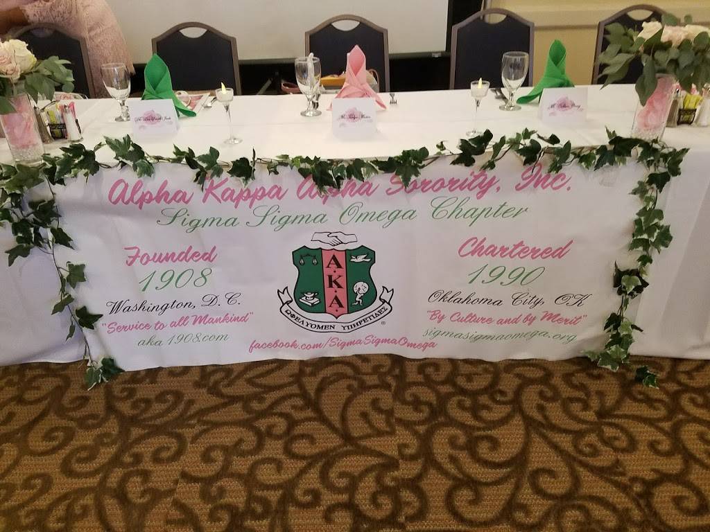 Faculty House | restaurant | 601 NE 14th St, Oklahoma City, OK 73104, USA | 4052358212 OR +1 405-235-8212