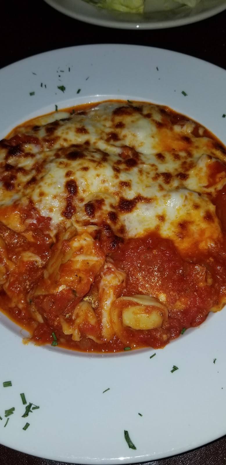 Paps Italian Grill | restaurant | 632 TX-16, Bandera, TX 78003, USA | 8307969400 OR +1 830-796-9400