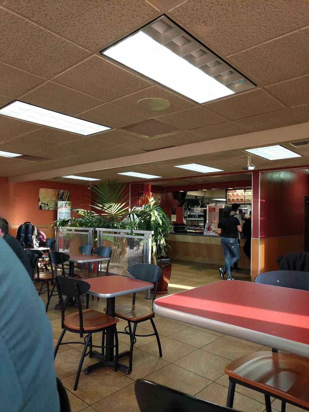 Jack in the Box | restaurant | 5920 Cutting Blvd, El Cerrito, CA 94530, USA | 5102369195 OR +1 510-236-9195