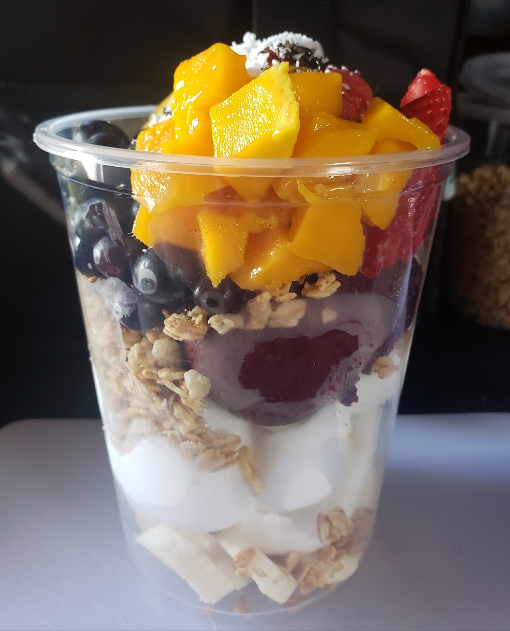 FRESH Bowls | restaurant | 7050 Quakertown Ave, Winnetka, CA 91306, USA | 6192788127 OR +1 619-278-8127