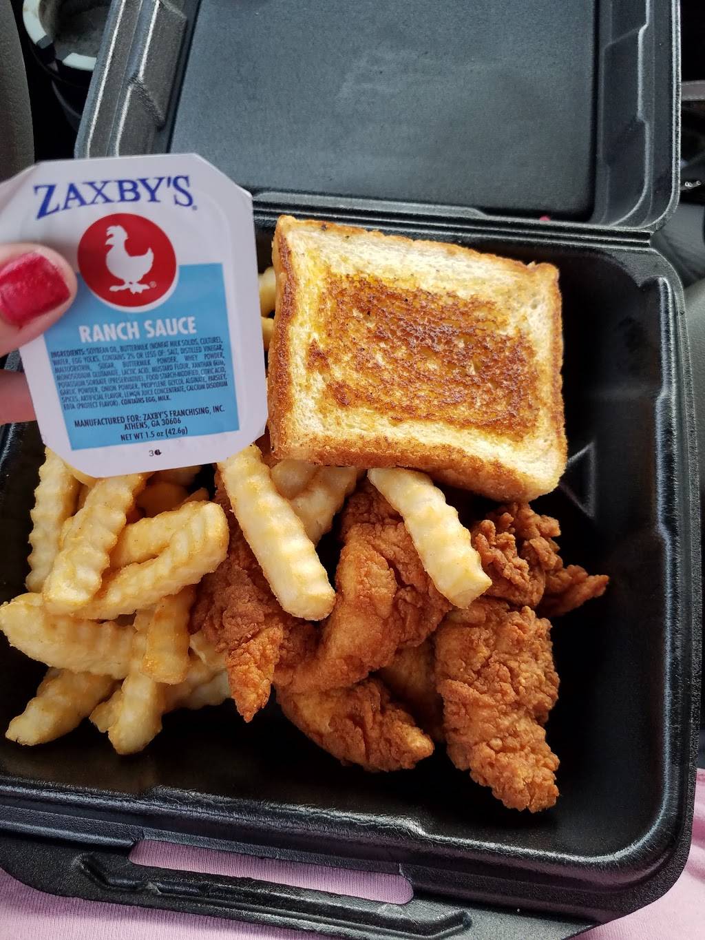 Zaxbys Chicken Fingers & Buffalo Wings | restaurant | 638 S Cumberland St, Lebanon, TN 37087, USA | 6154494566 OR +1 615-449-4566