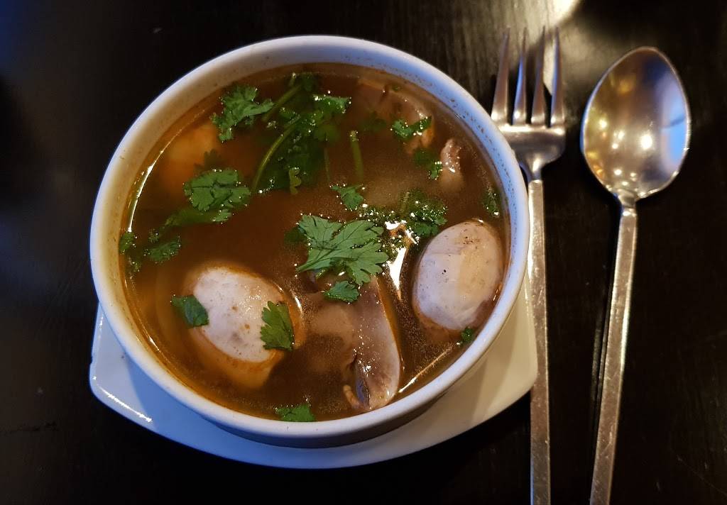 Tom Yum Koong | restaurant | 305 Boulevard, Hasbrouck Heights, NJ 07604, USA | 2012883840 OR +1 201-288-3840
