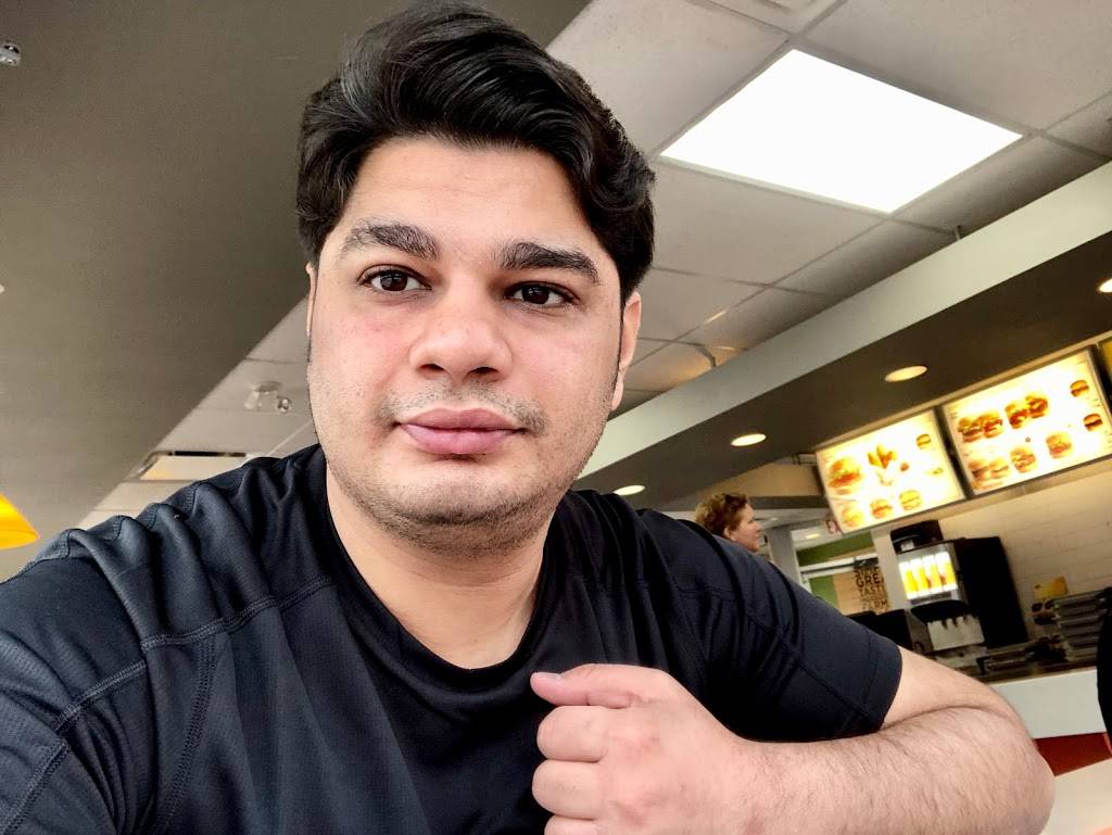 A&W Canada | restaurant | 221 Glendale Ave, St. Catharines, ON L2T 2K9, Canada | 9056841884 OR +1 905-684-1884