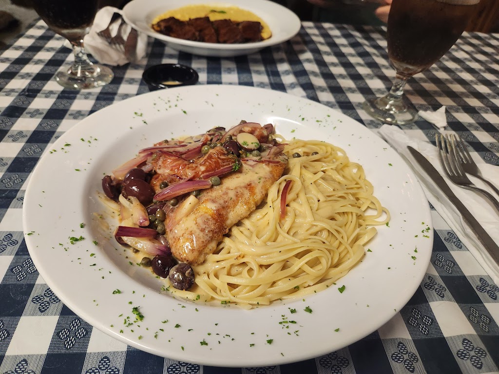 Zeke & Lizzy’s Seafood and Steakhouse | restaurant | 404 S 7th St, Heber Springs, AR 72543, USA | 5013653300 OR +1 501-365-3300