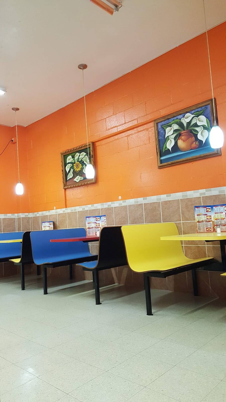 El Gallo | restaurant | 2547 W 111th St, Chicago, IL 60655, USA | 7732334510 OR +1 773-233-4510