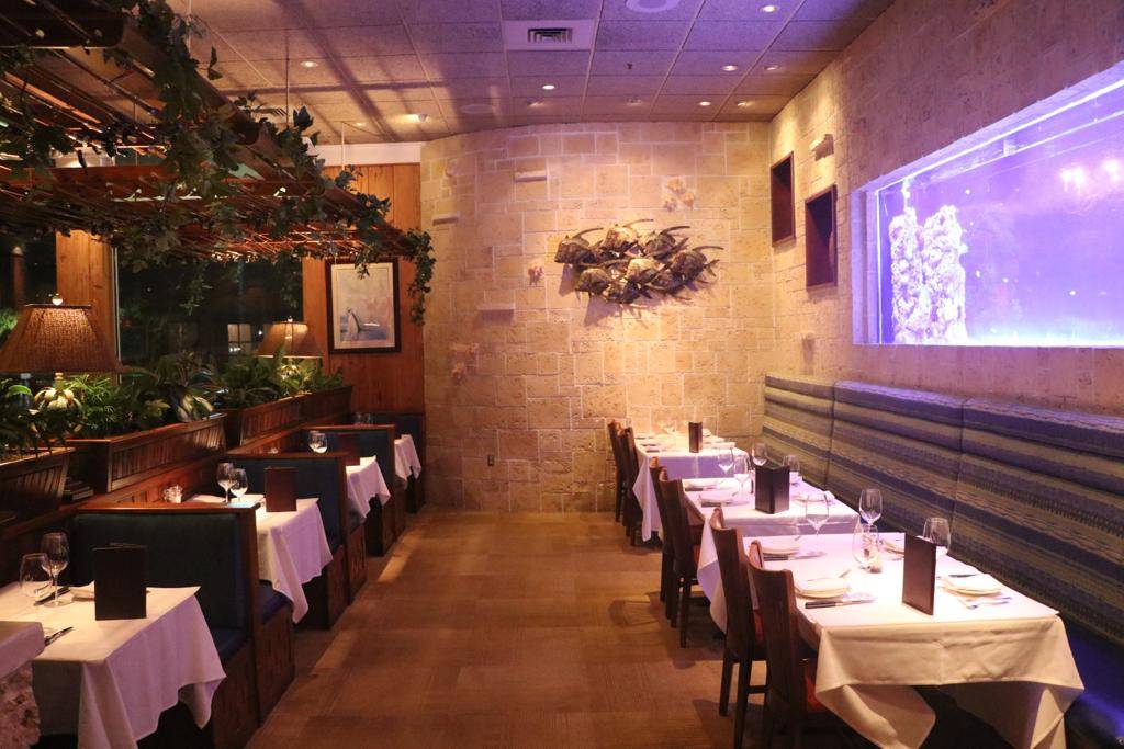 FishBones | restaurant | 7005 Co Rd 46A, Lake Mary, FL 32746, USA | 4075850470 OR +1 407-585-0470