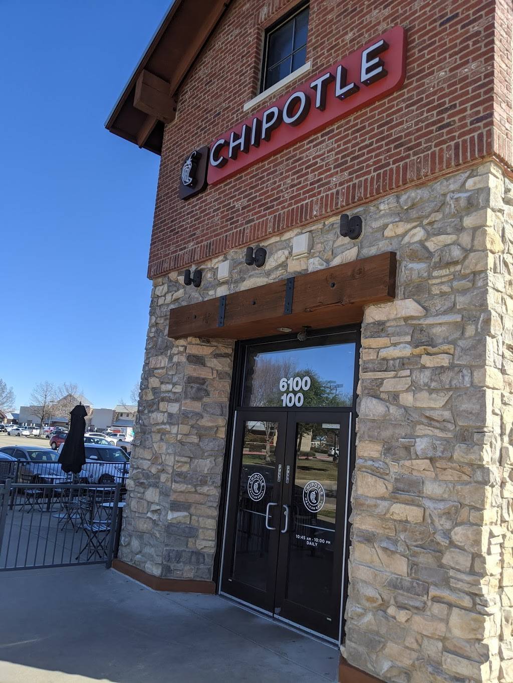 Chipotle Mexican Grill | restaurant | 1900 Long Prairie Rd Ste 108, Flower Mound, TX 75022, USA | 4692939542 OR +1 469-293-9542