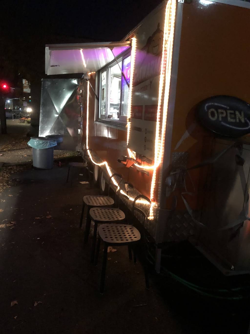 Happy Shawarma | restaurant | 525 SW 4th St, Corvallis, OR 97333, USA | 5418292283 OR +1 541-829-2283