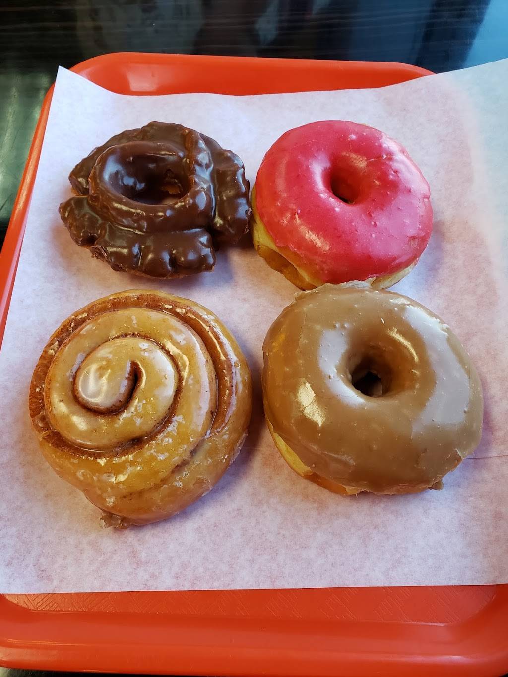 Rainbow Donuts Cafe & Deli | bakery | 3831 E Thunderbird Rd, Phoenix, AZ 85032, USA | 6029233414 OR +1 602-923-3414