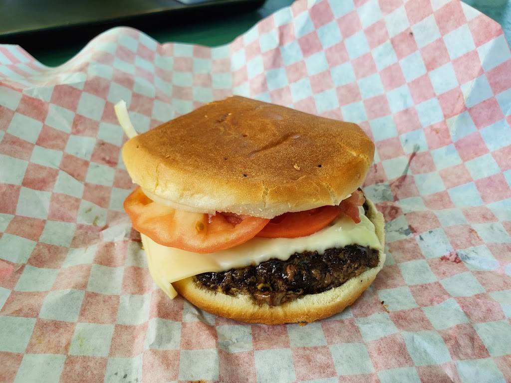 La Frite A Mon Oncle | restaurant | 75 Rue de la Vallée du Golf, Sainte-Adèle, QC J8B 1P4, Canada | 4502297666 OR +1 450-229-7666