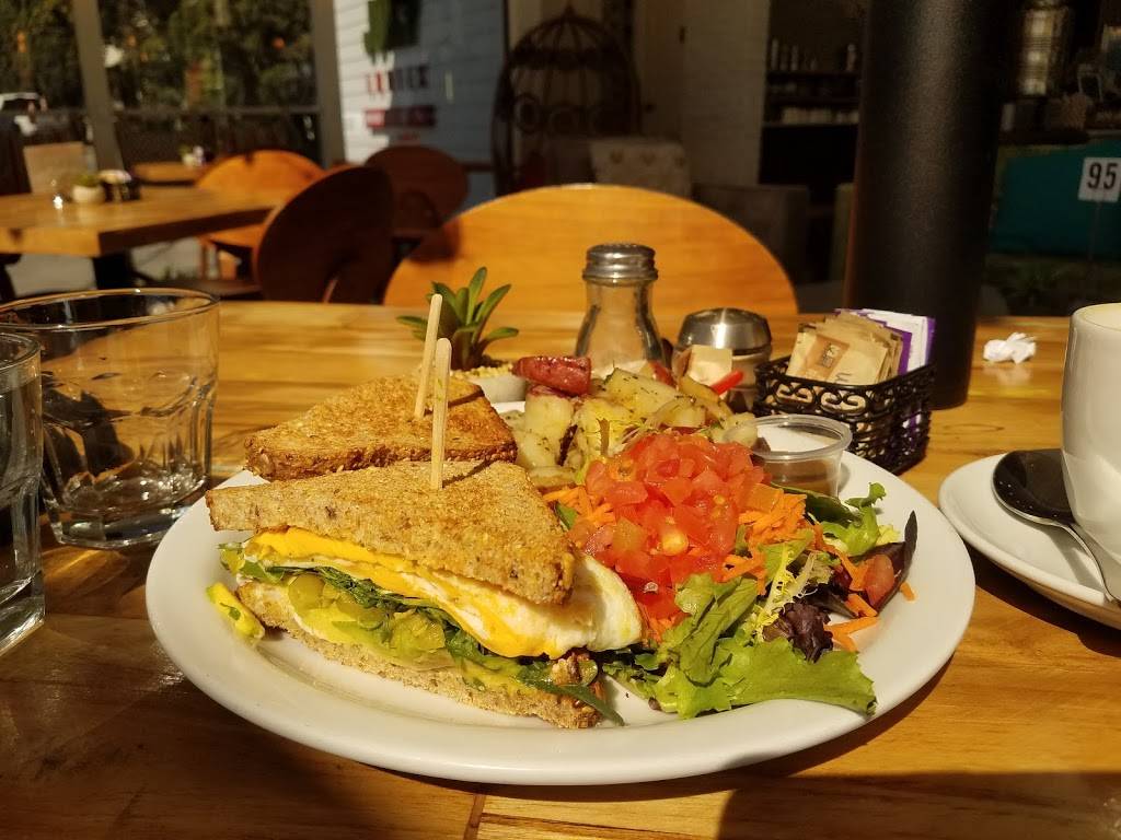 Juicy Ladies | restaurant | 17361 Sunset Blvd, Pacific Palisades, CA 90272, USA | 4242684557 OR +1 424-268-4557