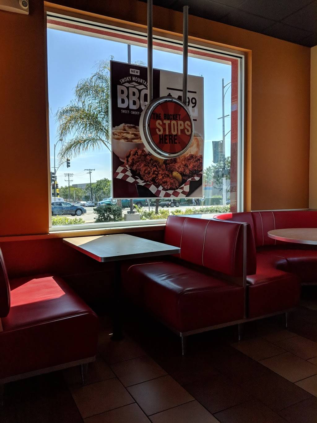 KFC | restaurant | 4140 Convoy St, San Diego, CA 92111, USA | 8582777020 OR +1 858-277-7020
