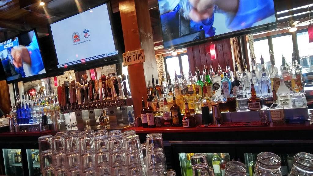 Cadillac Ranch | restaurant | 186 Fleet St, Oxon Hill, MD 20745, USA | 3018391100 OR +1 301-839-1100