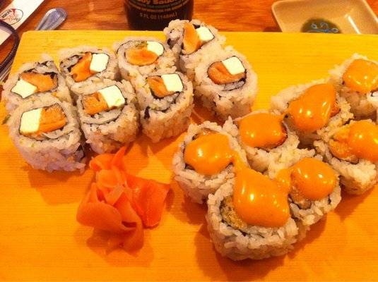 Kobe Hibachi & Sushi | restaurant | 515 N Main St, Holly Springs, NC 27540, USA | 9195571437 OR +1 919-557-1437