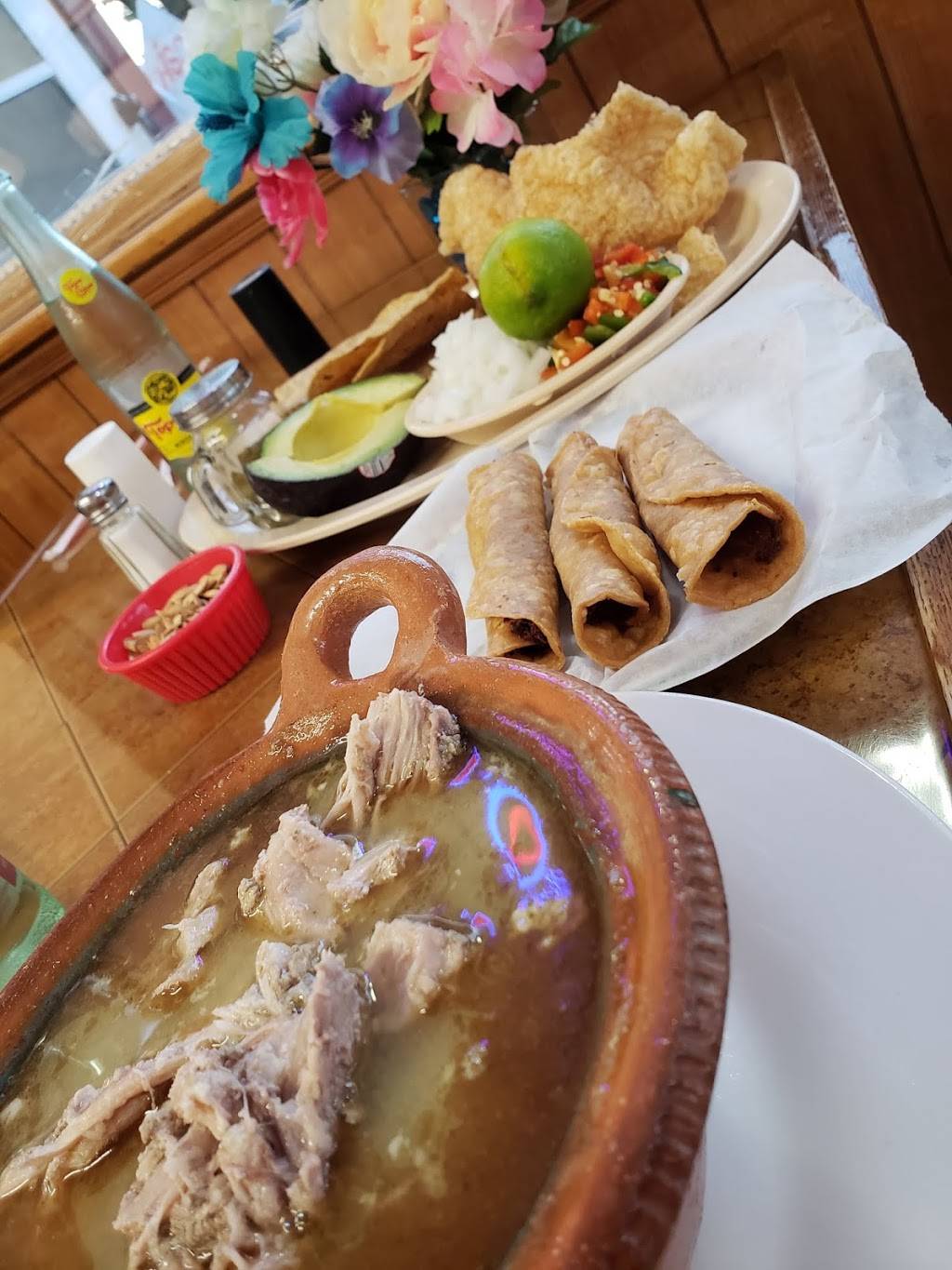 Birrieria Y Pozoleria Estilo Guerrero ( The Grill On 47th Street | restaurant | 4359 W 47th St, Chicago, IL 60632, USA | 7738011061 OR +1 773-801-1061