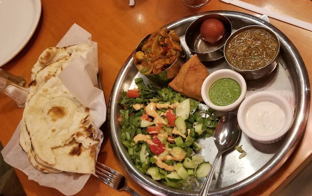 Bollywood Bites | restaurant | 1051 Gayley Ave, Los Angeles, CA 90024, USA | 3108241046 OR +1 310-824-1046