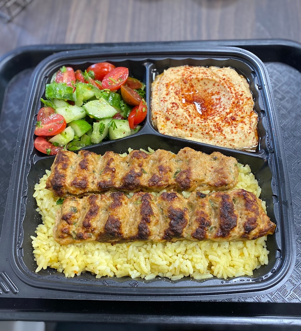 Grub Zone @ NoHo | restaurant | 12515 Victory Blvd, North Hollywood, CA 91606, USA | 7477884782 OR +1 747-788-4782