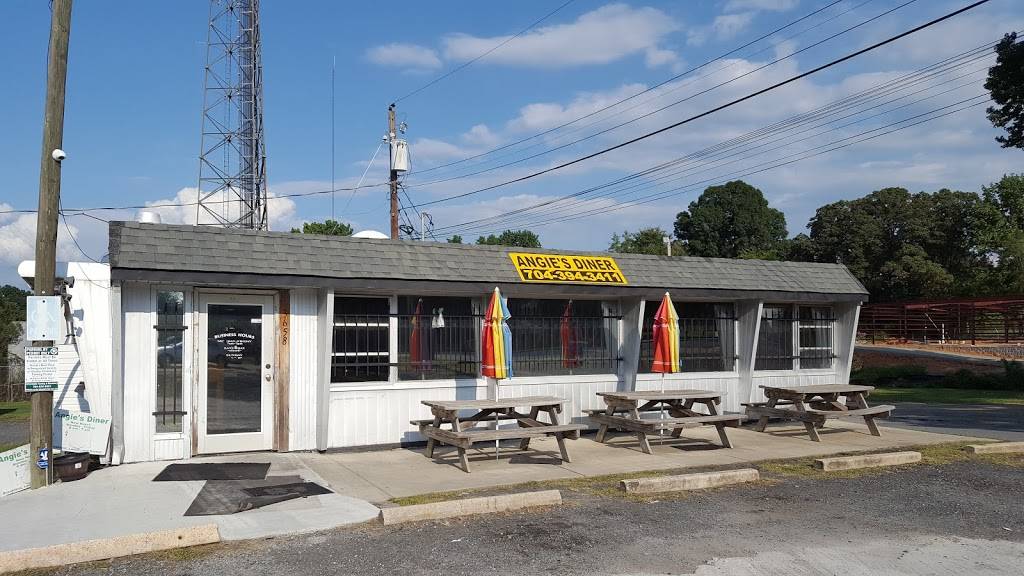Angies Diner Inc. | restaurant | 3658 Beatties Ford Rd, Charlotte, NC 28216, USA | 7043943411 OR +1 704-394-3411