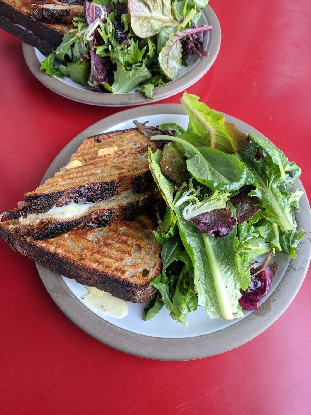 Mission Cheese | restaurant | 736 Valencia St, San Francisco, CA 94110, USA | 4155538667 OR +1 415-553-8667