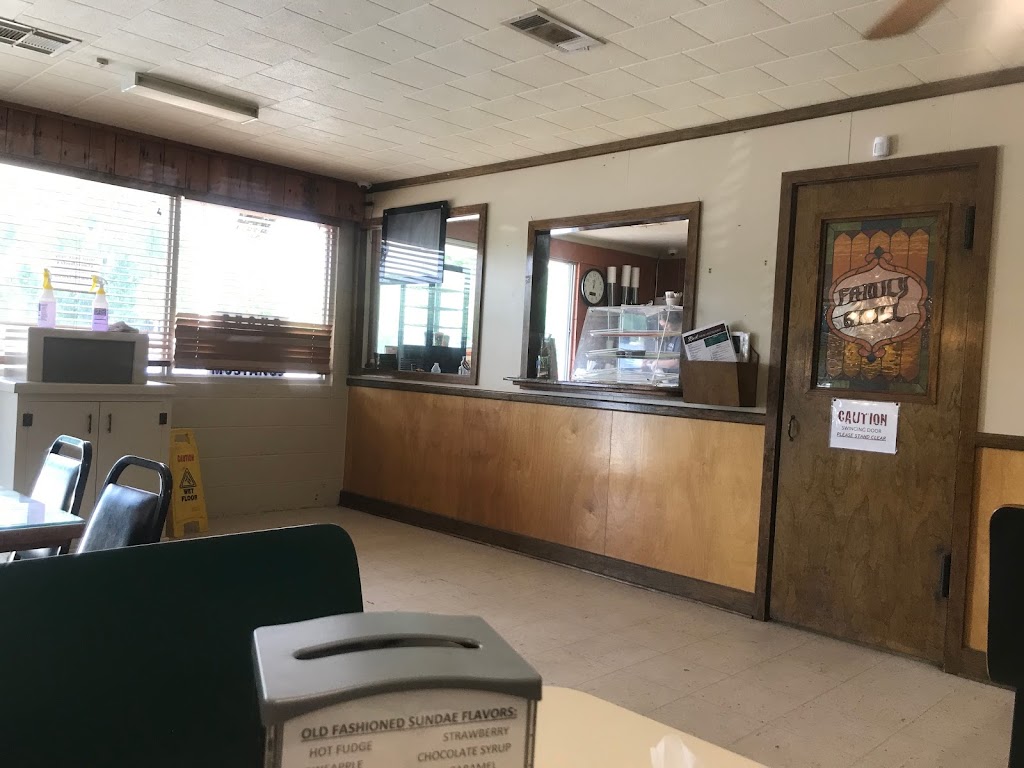 Family Grill | restaurant | 16537 LA-1, Simmesport, LA 71369, USA | 3189412826 OR +1 318-941-2826