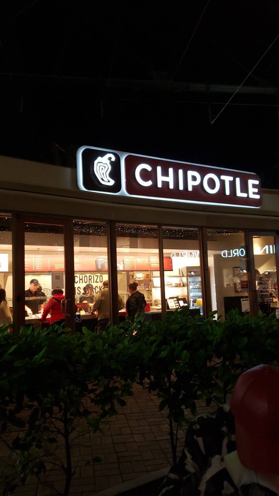Chipotle Mexican Grill | restaurant | 100 Citadel Dr, Commerce, CA 90040, USA | 3237282268 OR +1 323-728-2268