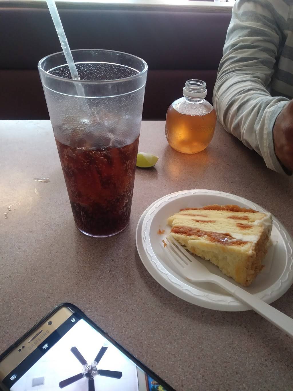 Taqueria Michoacan | restaurant | 517 Paradise Rd, Modesto, CA 95351, USA | 2095272165 OR +1 209-527-2165