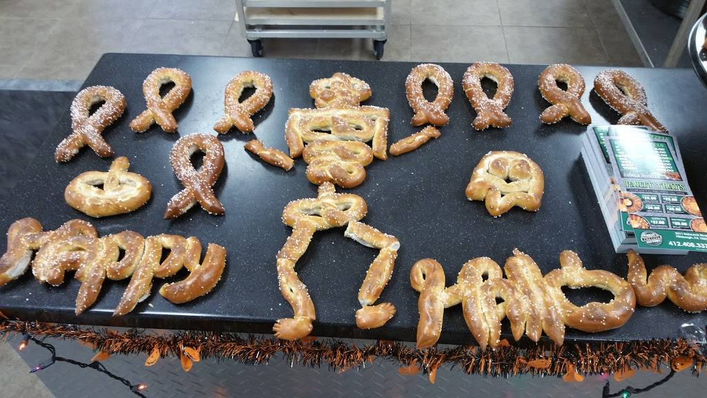 Philly Pretzel Factory | bakery | 2311 Babcock Blvd, Pittsburgh, PA 15237, USA | 4124083375 OR +1 412-408-3375