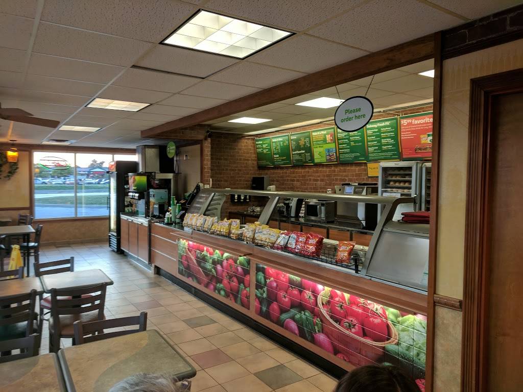 Subway Restaurants | restaurant | 1261 N State St Suite 1, Greenfield, IN 46140, USA | 3174620070 OR +1 317-462-0070
