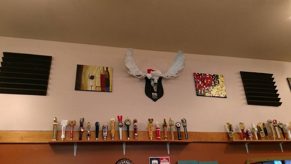 Holler Hops And Grill | restaurant | 7500 Oakbrook Dr, Florence, KY 41042, USA | 8599186532 OR +1 859-918-6532