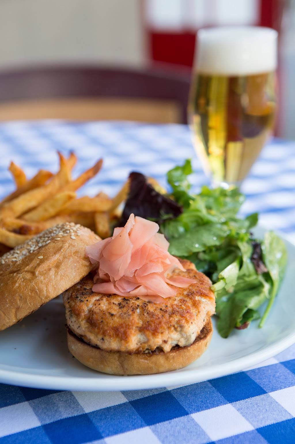 Boulevard Seafood NYC | restaurant | 2745 Broadway, New York, NY 10025, USA | 2128660600 OR +1 212-866-0600