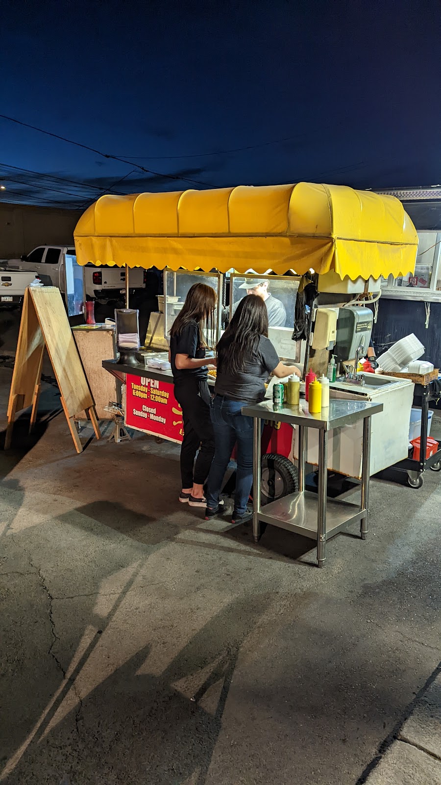 HOT DOGS LA PATRONA | meal takeaway | 150 E 24th St, Yuma, AZ 85364, USA | 9282719260 OR +1 928-271-9260