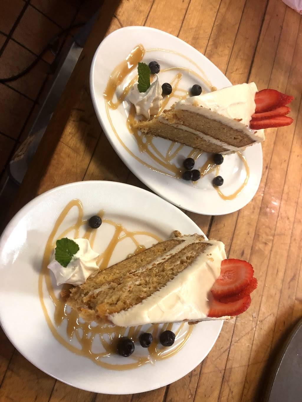 Beacon Club | restaurant | 5830 Portage Rd, Portage, MI 49002, USA | 2693439000 OR +1 269-343-9000