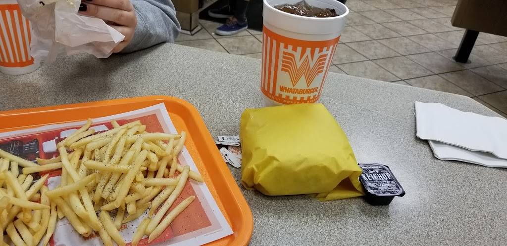 Whataburger | restaurant | 1430 W River Rd, Tucson, AZ 85704, USA | 5204079236 OR +1 520-407-9236