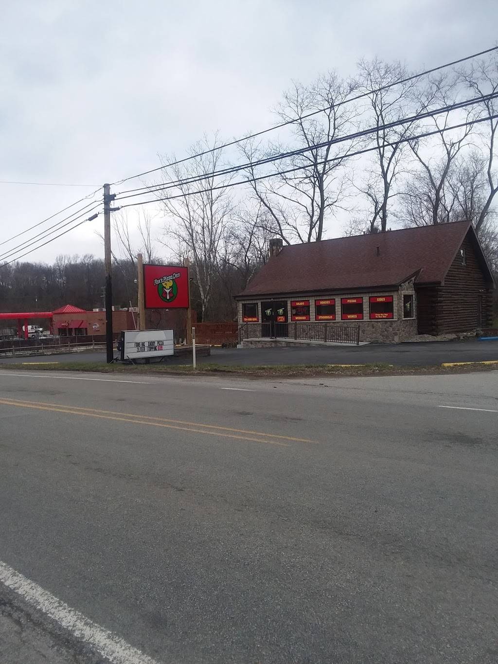 Foxs Pizza | restaurant | 100-112 Main St, New Alexandria, PA 15670, USA | 7246685241 OR +1 724-668-5241