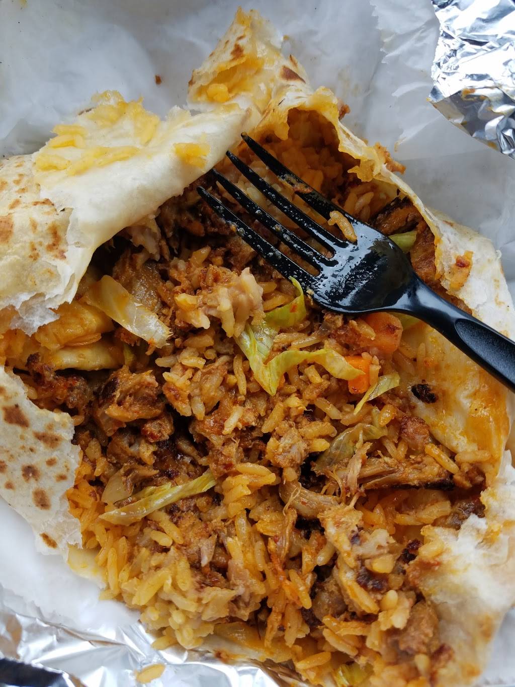 Sabroso Burrito | restaurant | 704 E Higgins Rd, Schaumburg, IL 60173, USA | 8478840498 OR +1 847-884-0498