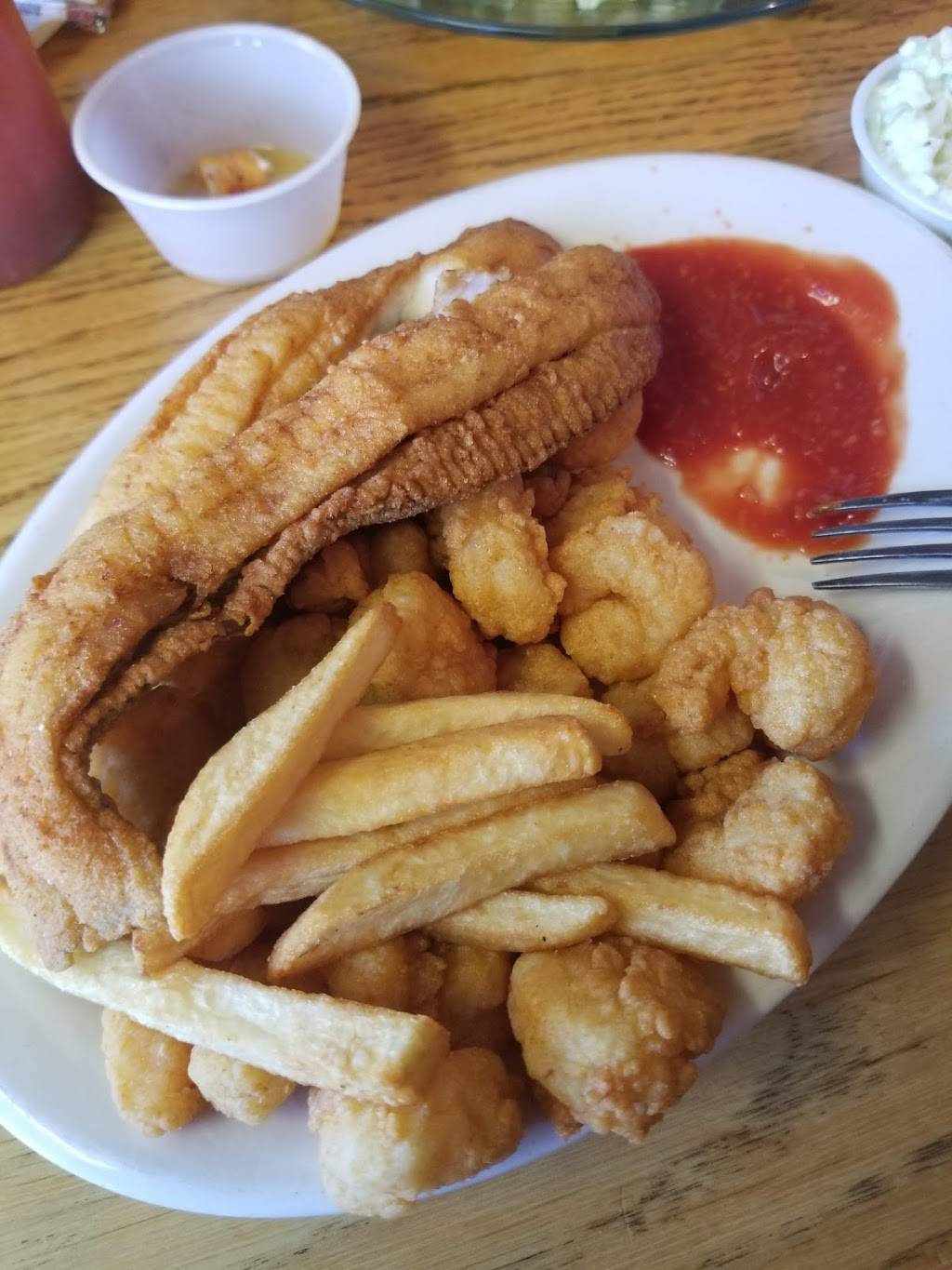 Bowmans at the Beach | restaurant | 911 N Lake Park Blvd, Carolina Beach, NC 28428, USA | 9104586292 OR +1 910-458-6292