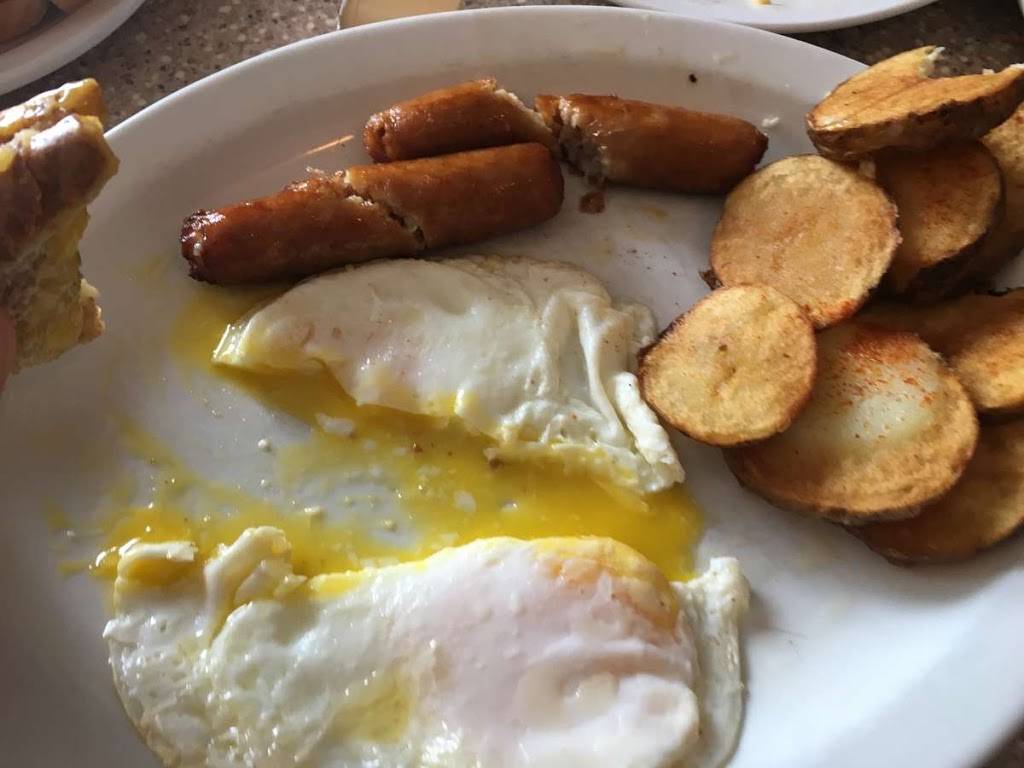 Ace Family Restaurant/Lounge | restaurant | 1120 Fennell Ave E, Hamilton, ON L8T 1S5, Canada | 9053851924 OR +1 905-385-1924