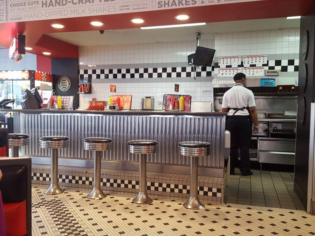 Steak n Shake | restaurant | 10181 Colerain Ave, Cincinnati, OH 45251, USA | 5133702014 OR +1 513-370-2014