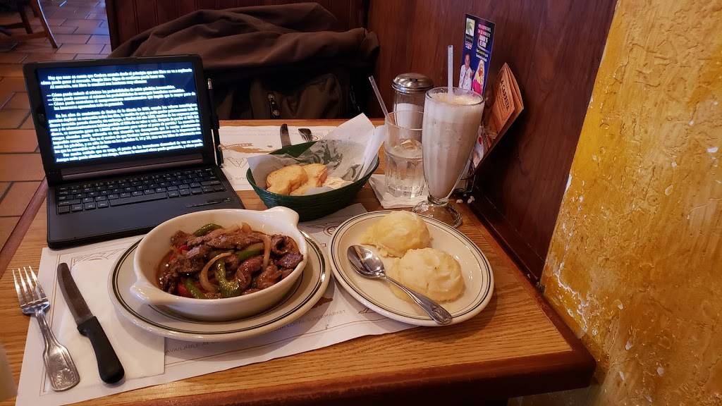 La Carreta | restaurant | 5350 W 16th Ave, Hialeah, FL 33012, USA | 3058235200 OR +1 305-823-5200