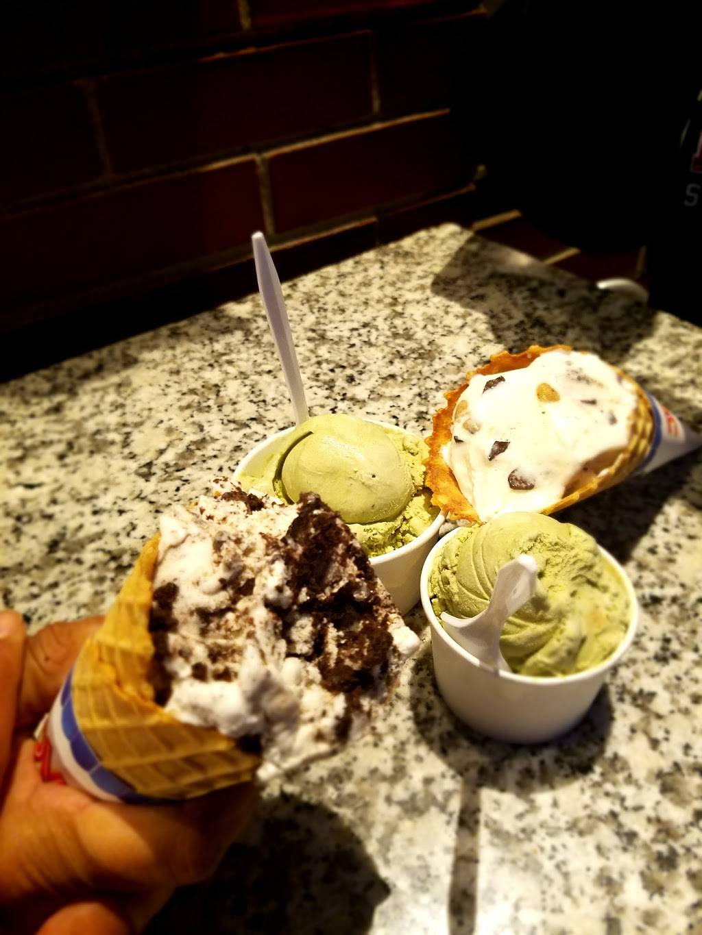 Three Sisters | cafe | 1074 Hope St, Providence, RI 02906, USA | 4012737230 OR +1 401-273-7230