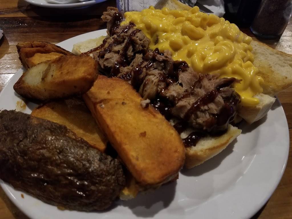 Boomers Grill | restaurant | 401 Colorado Ave, Holton, KS 66436, USA | 7853642468 OR +1 785-364-2468