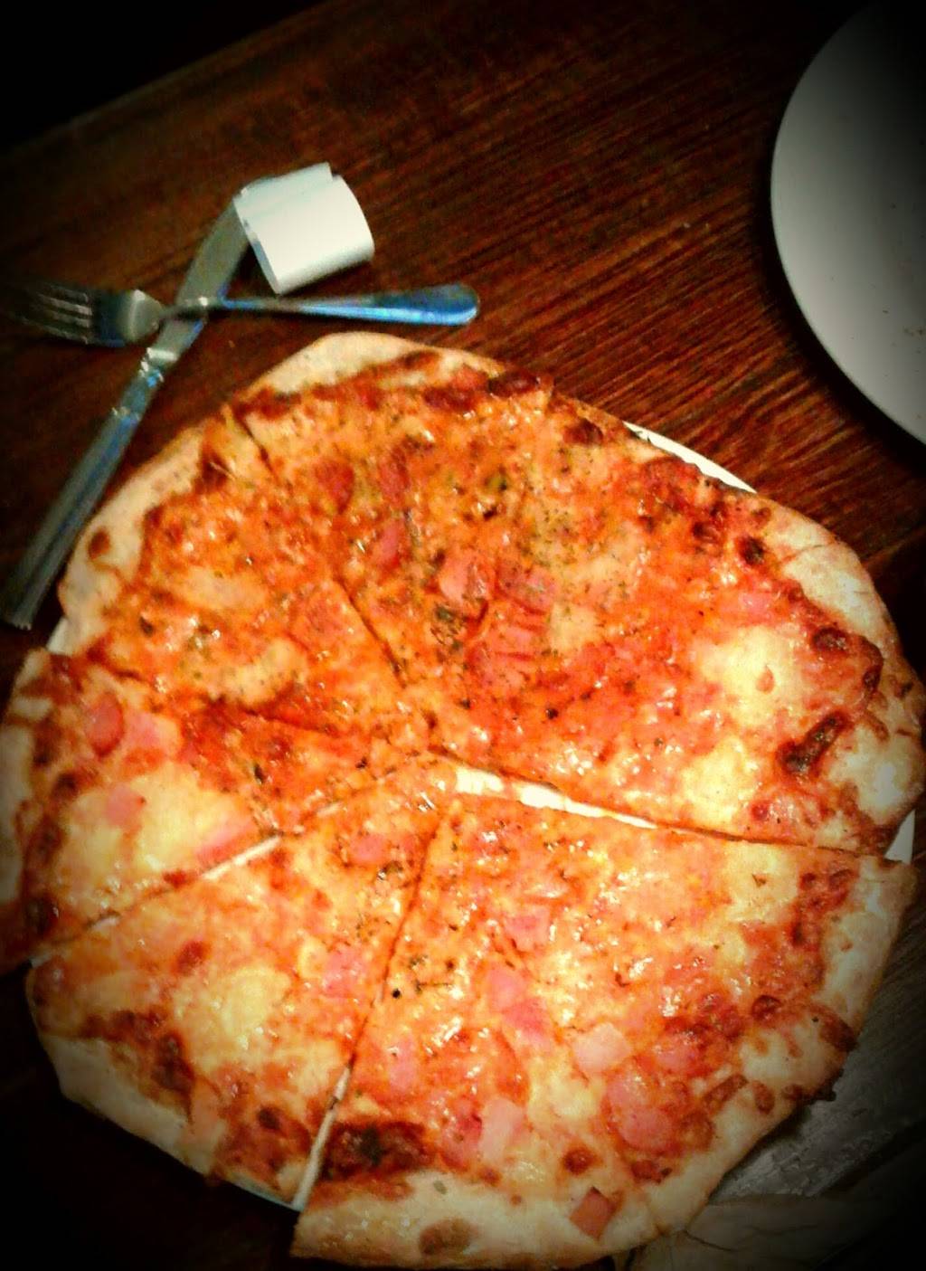 Local Joes Tap & Grill | restaurant | 135 S Steele St, Sanford, NC 27330, USA | 9197085957 OR +1 919-708-5957